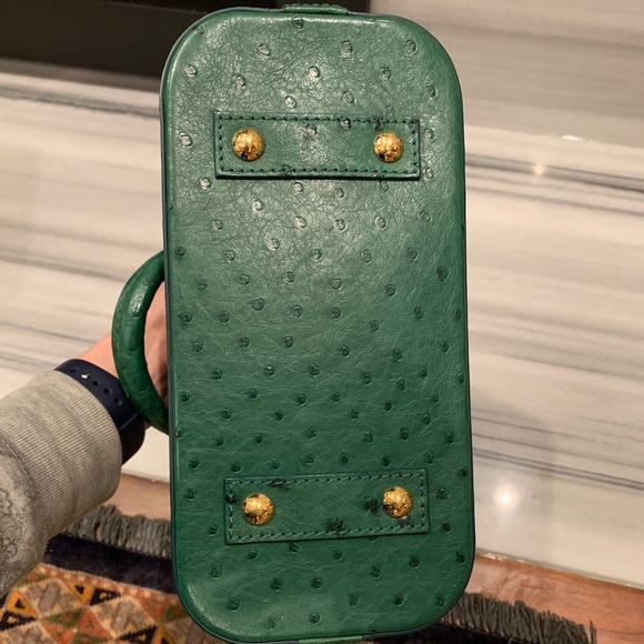 ❇️Sold❇️Louis Vuitton Ostrich Exotic Alma BB green - Picture 8 of 8